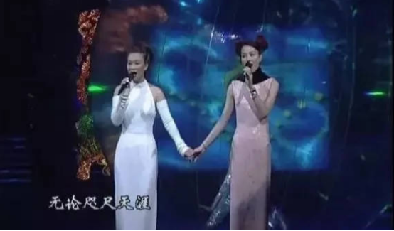 永远放不下的仇？起底“田震摔话筒事件”始末