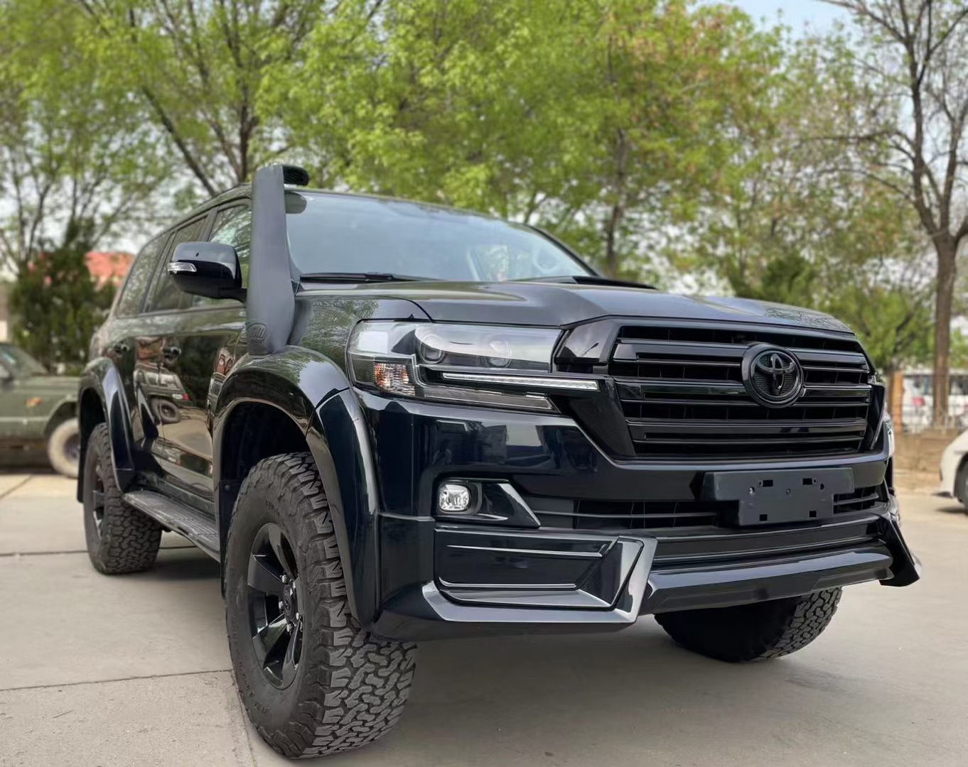 2020款丰田酷路泽4500柴油版黑金刚报价