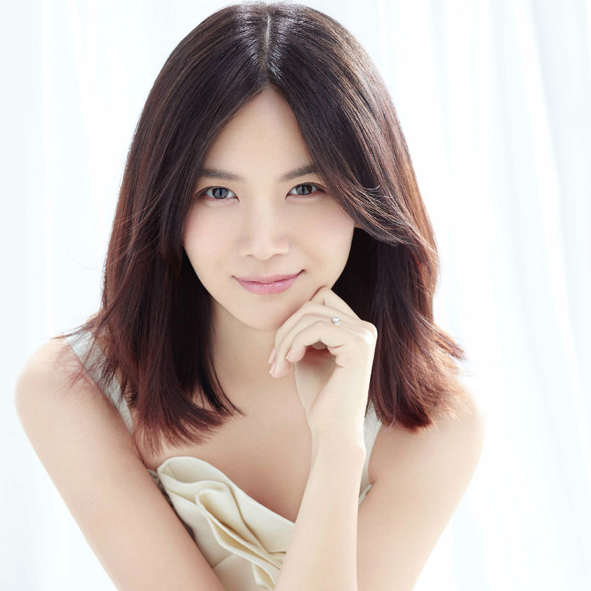 10位“被詐騙”的女星，一個比一個“無腦”，損失最高達(dá)4億