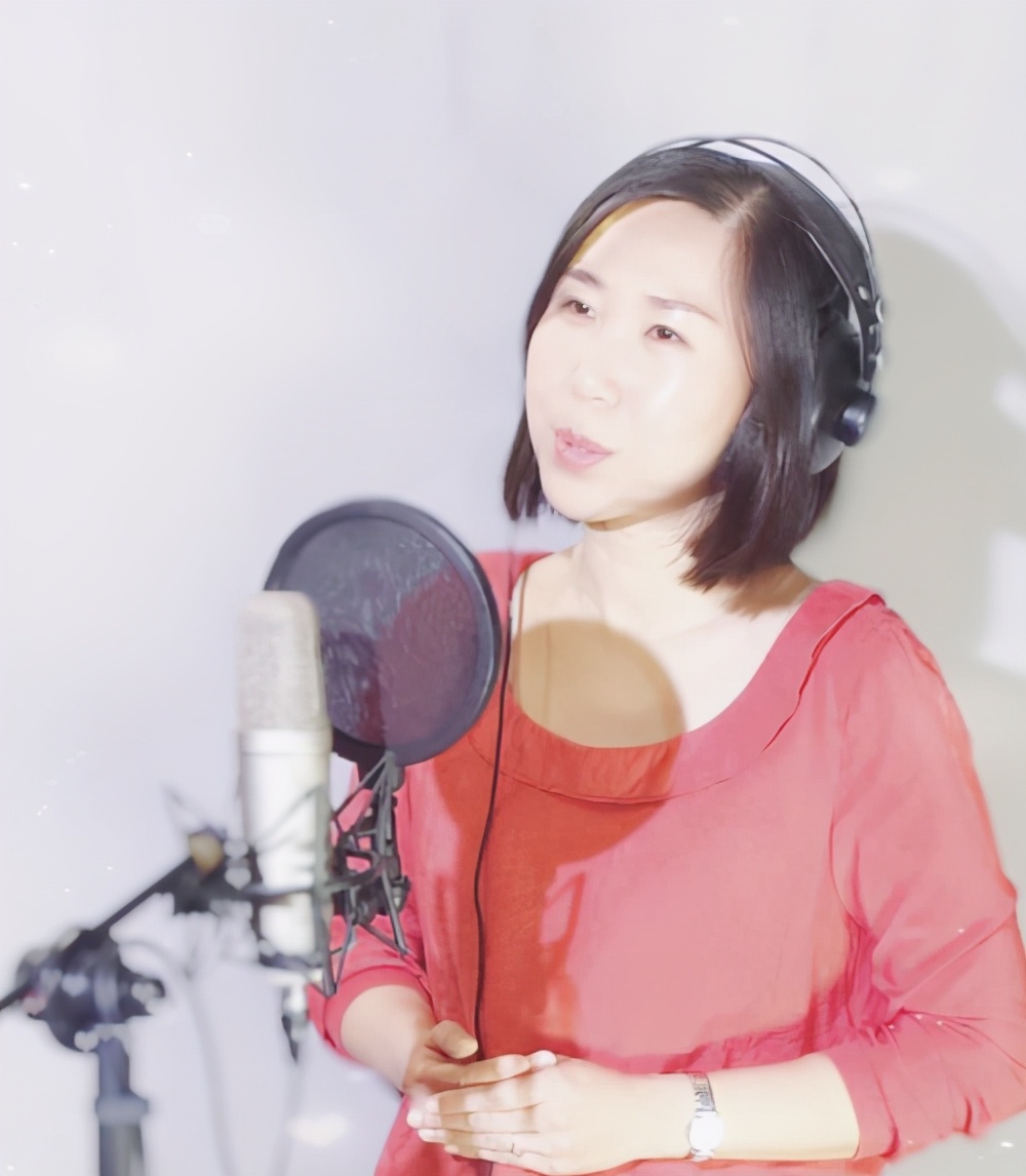 音乐人梁旭一曲永不缺席向抗疫英雄致敬