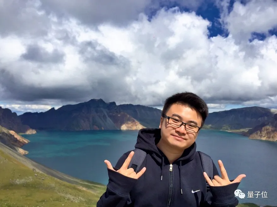 他是首位獲得阿里百萬(wàn)大獎(jiǎng)的醫(yī)生，33歲，曾被認(rèn)為不適合科研