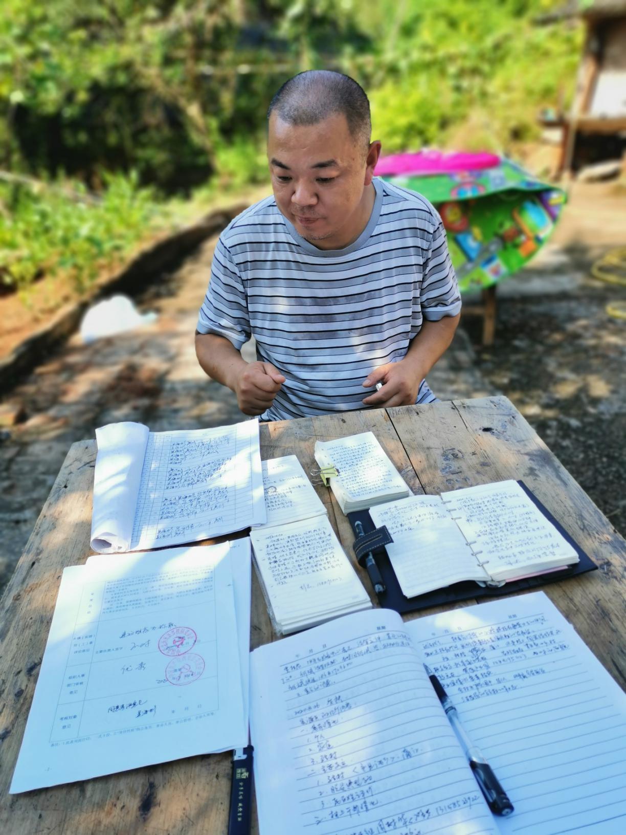 打船坝村的“连心桥”——西充县自然资源和规划局驻村工作队员吴海彬帮扶工作侧记