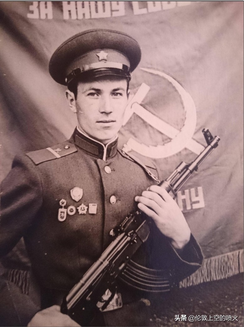 AK47、AKM傻傻分不清，一分钟教你分的清清楚楚