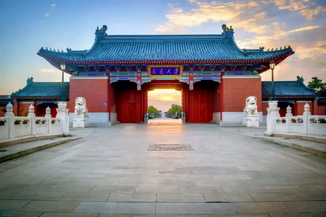 2021中国大学本科新生与毕业质量排行榜,前四是清华、上科大、北航、北大