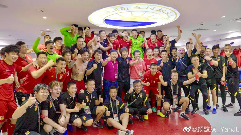 冲击世界杯，中超史上第一次跨年联赛来了？