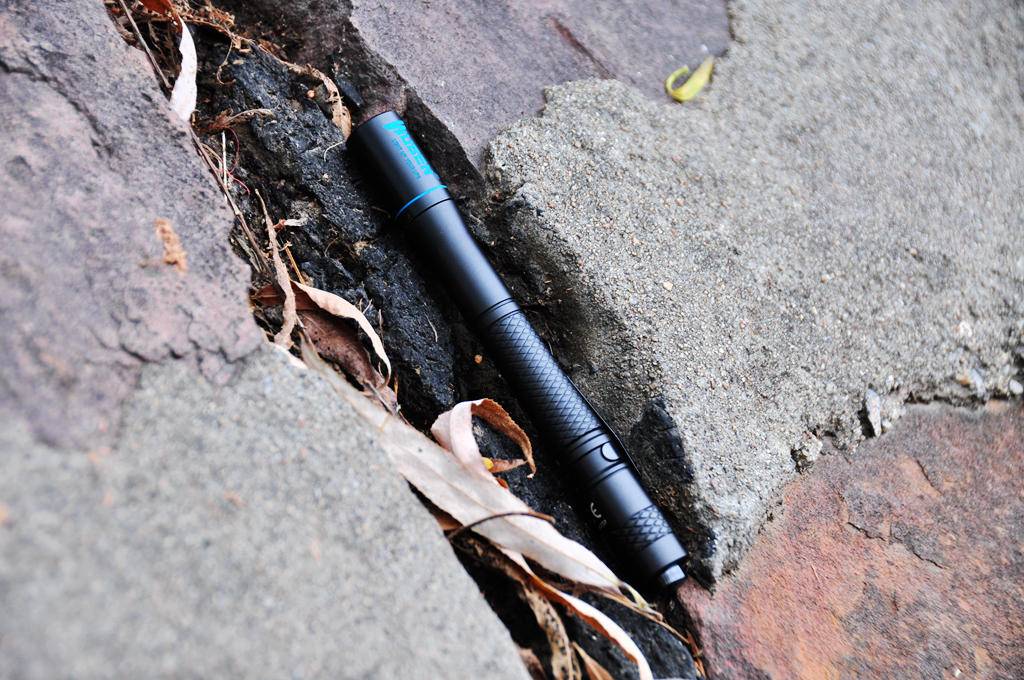 检污测垢的随身能手，务本E19UV紫外线笔形手电