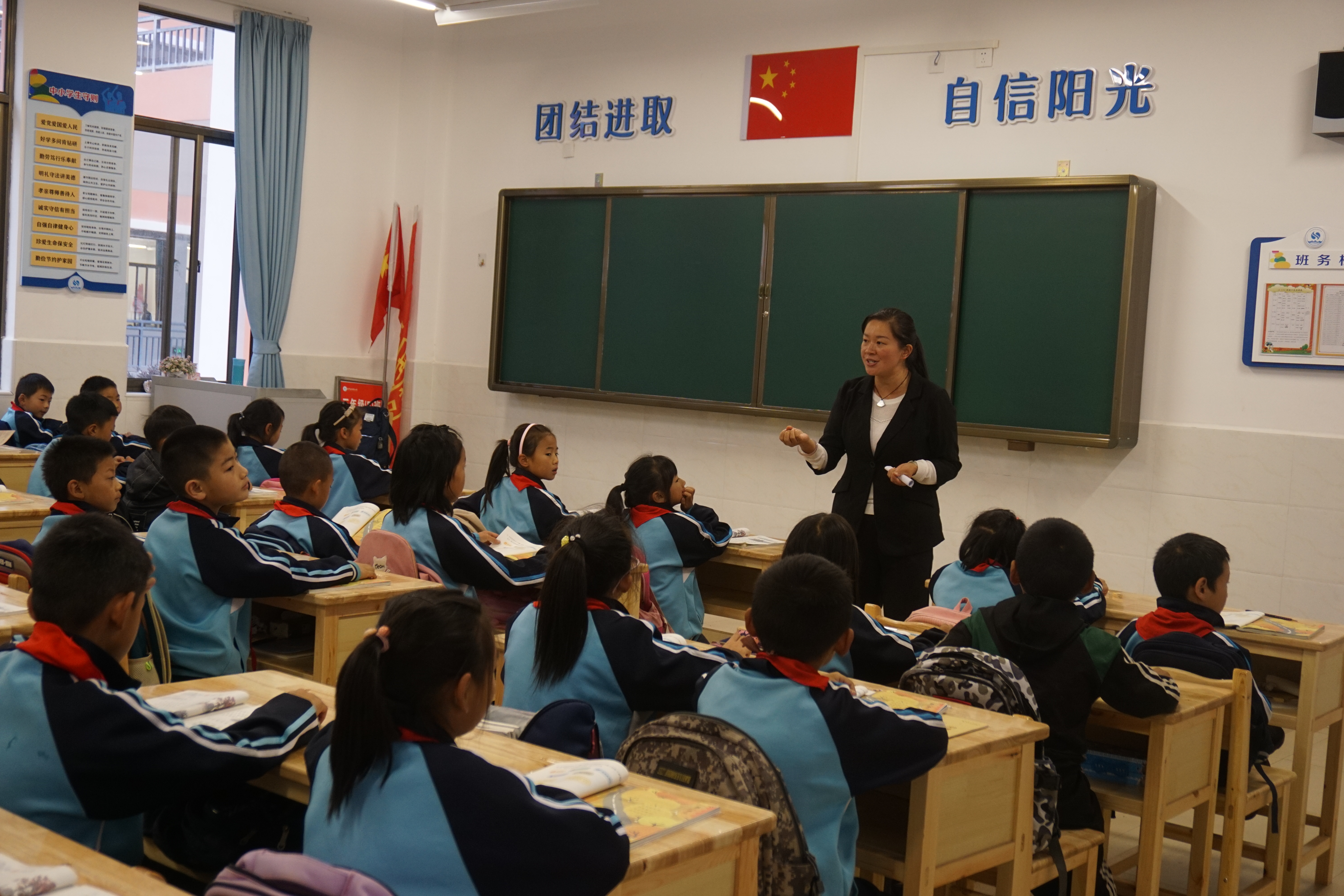 云南省会泽县：搬出穷窝进新城