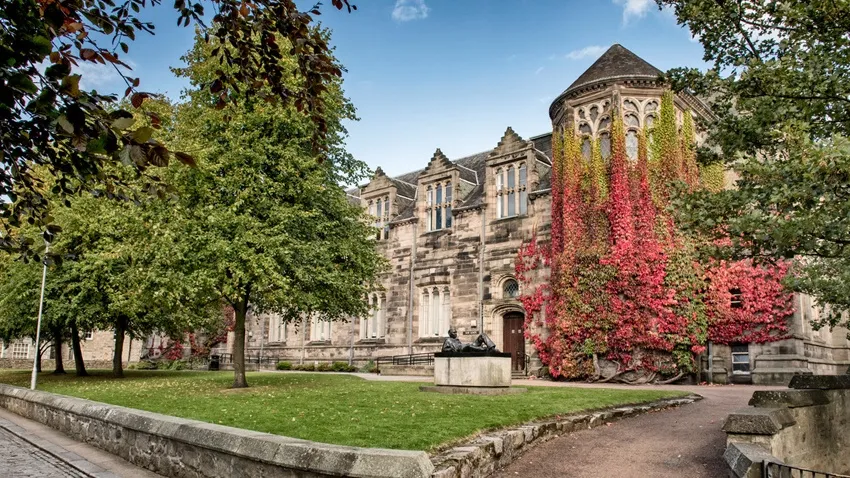 6所英国大学秋季开学、延期、语言课、隔离政策更新