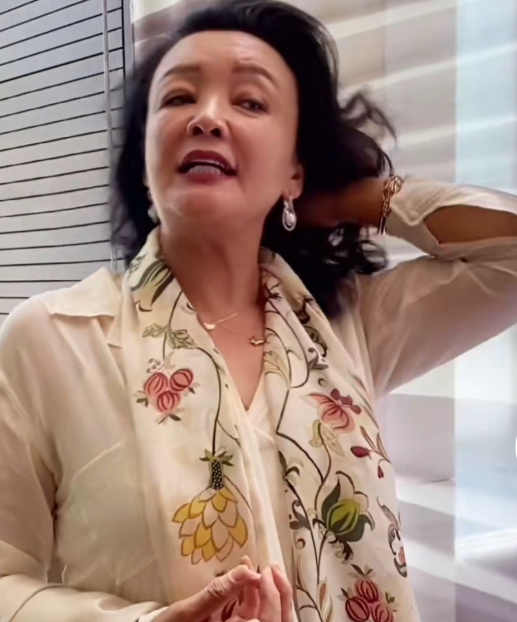 婚不离了！汪小菲主动向大S认错，12个字表明大S原谅了他