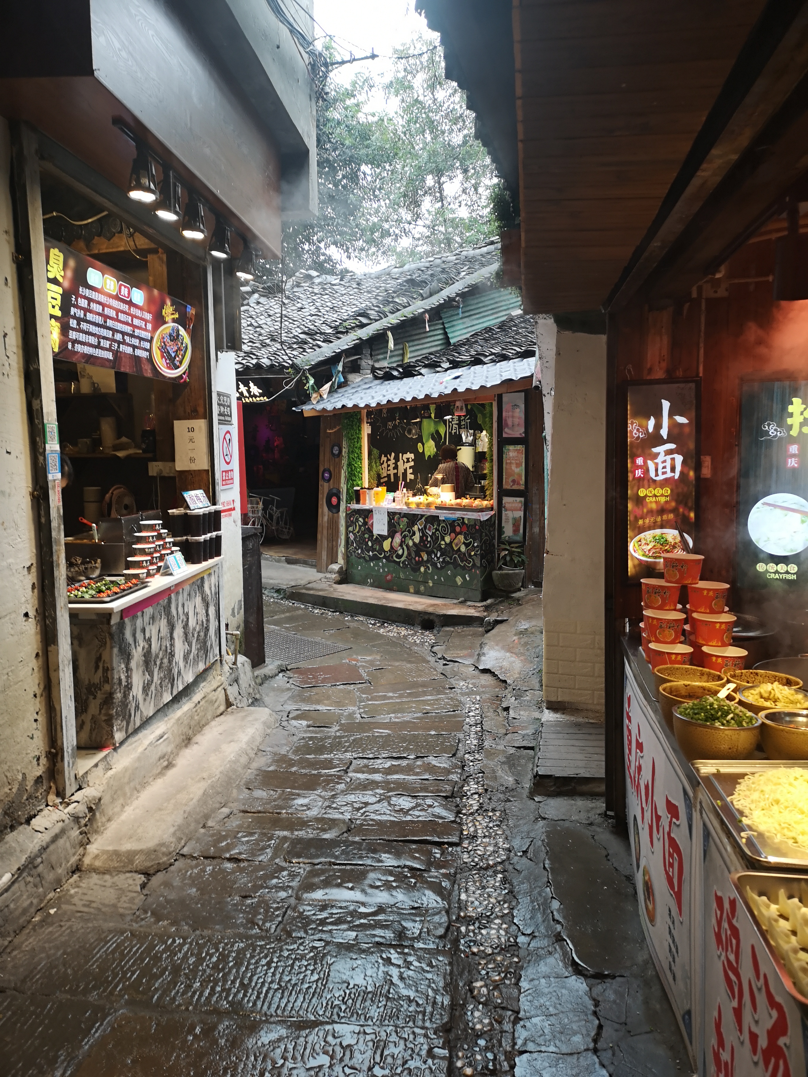 再游山城，才知道为什么重庆旅游这几年持续火爆