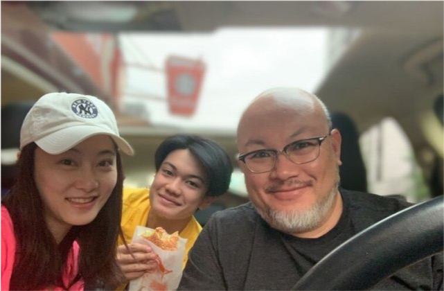 41歲女星求子，兩年不染髮不噴香水在肚皮上打20針才如願懷孕