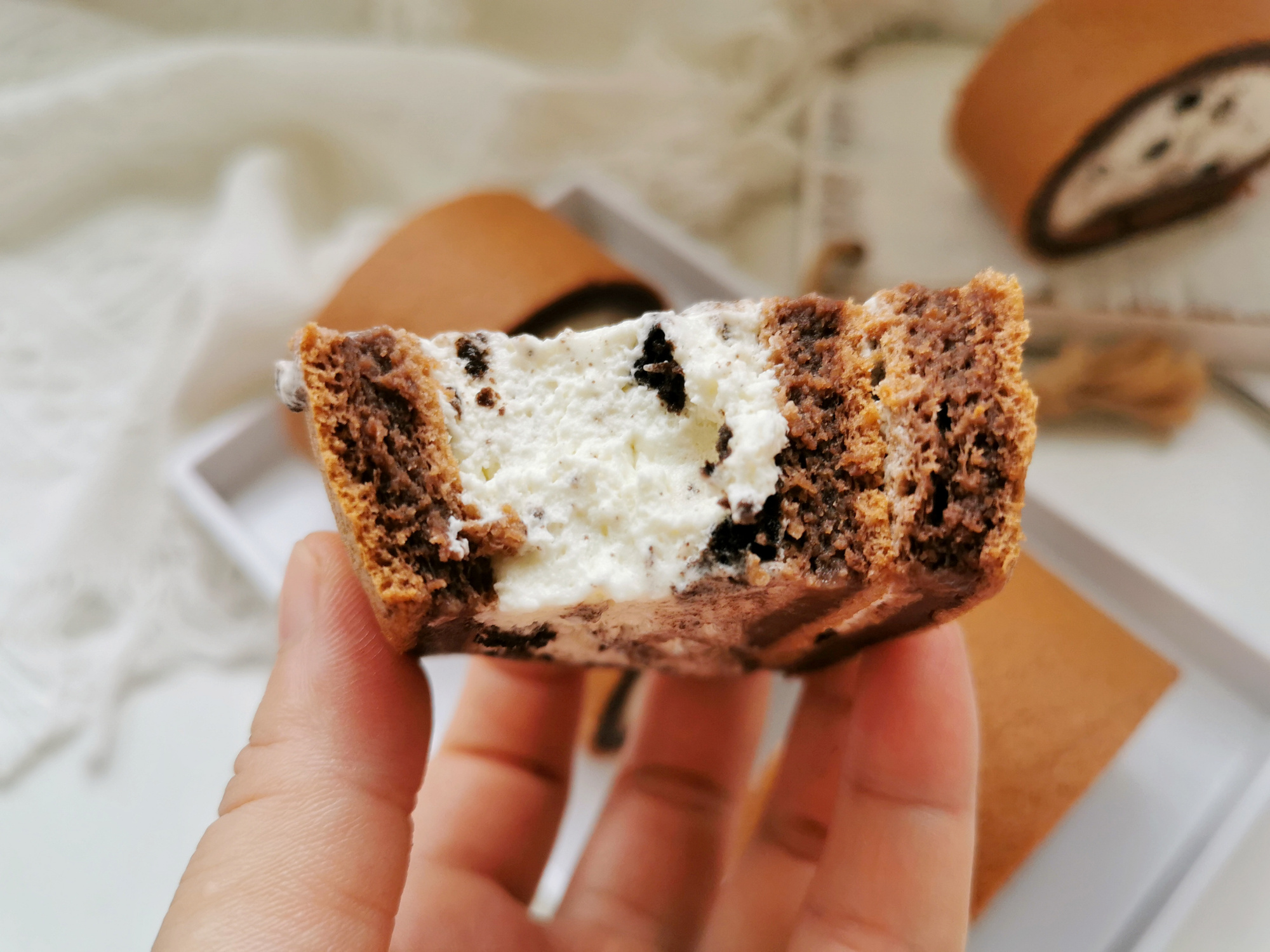 适合夏天吃，摩卡咸奶油蛋糕卷，口感丰富，香味浓郁，好吃不腻