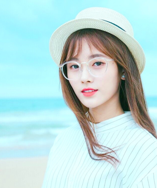 出道前宛若路人，出道后成为四千年美女，网友：整容改变命运