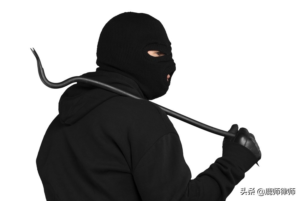 咋办？小偷撬门！没想到业主在家，被打成轻伤