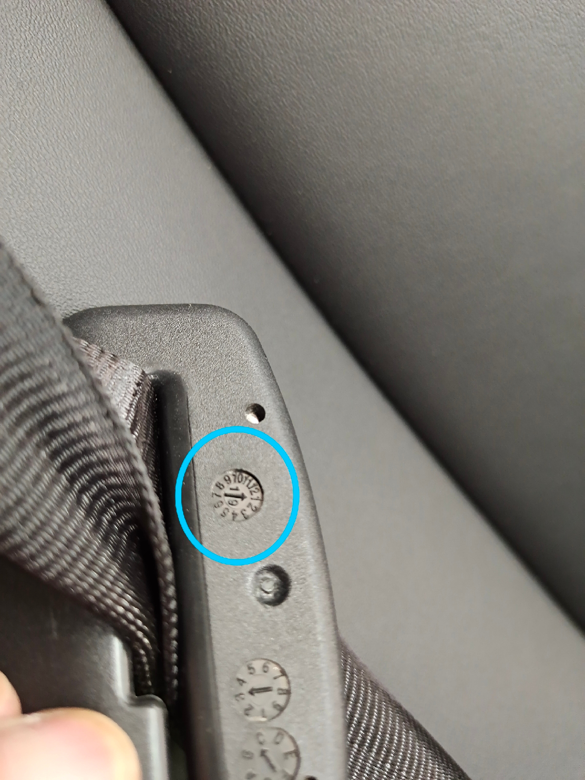 外觀原漆的精品二手車，沒想到會(huì)有這么嚴(yán)重的問題