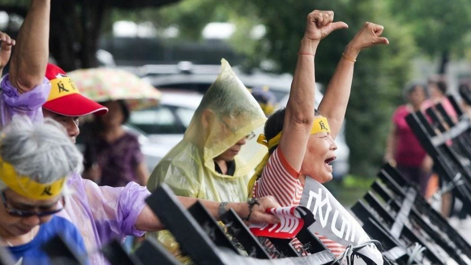 一片混亂！ 看來，民進黨很快就要�結束�了