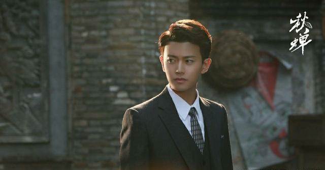 任嘉伦新动态请查收！解锁新代言，还有三部作