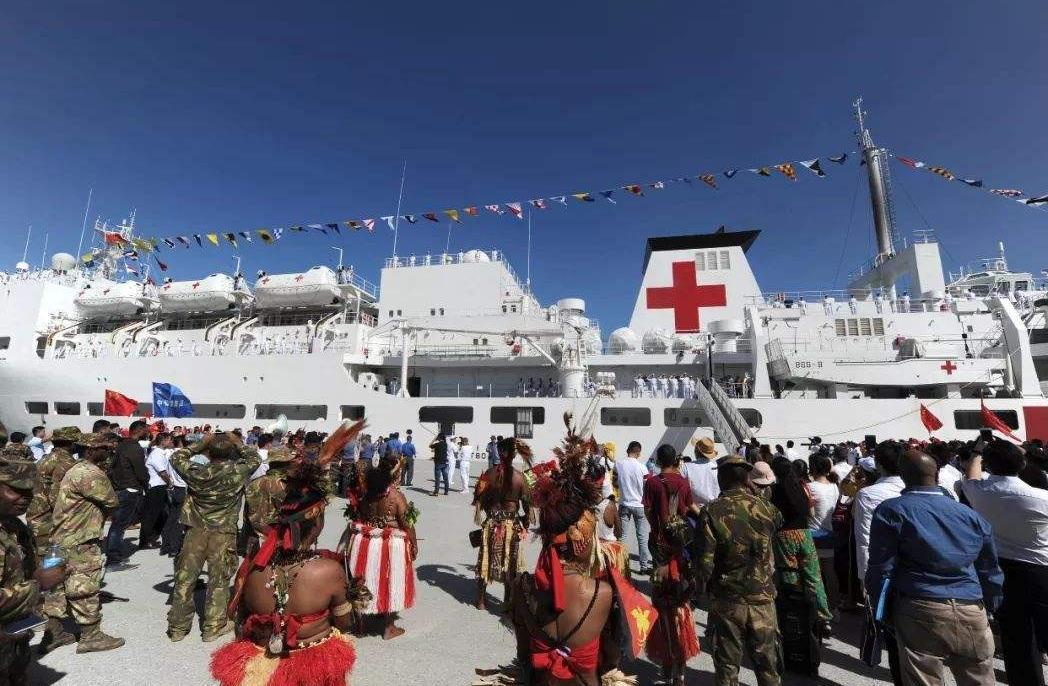 致最可爱的人！国产最新型医疗舰进驻南沙，力保边防战士健康无忧