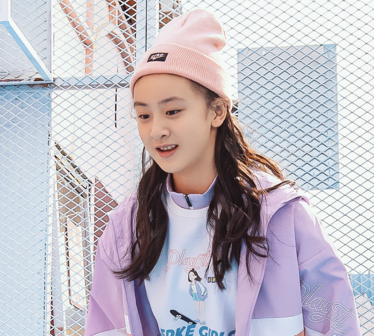 星二代就服田亮女儿的长相，13岁尽显“初恋脸”，怎么都看不厌