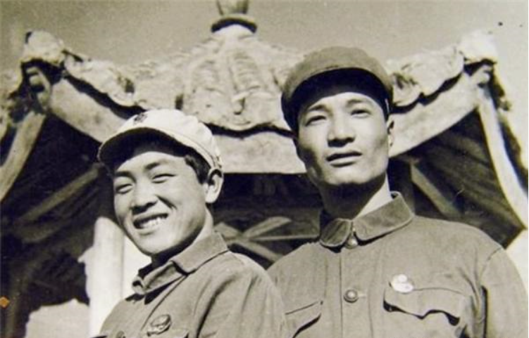 年少离家从军，后随国党败退台湾，回来寻母时