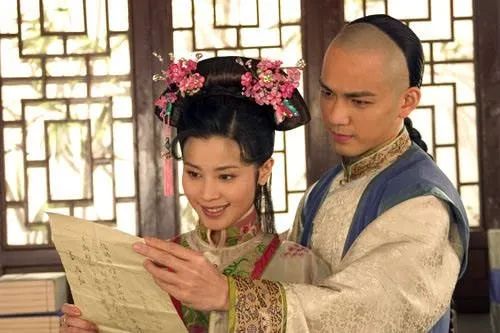 9首绝美爱情诗，世上最美的表白：我想陪你走完一生-第5张图片-非凡网