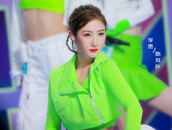 《创造营3》首位退赛学员发文，不到2月哭3次，