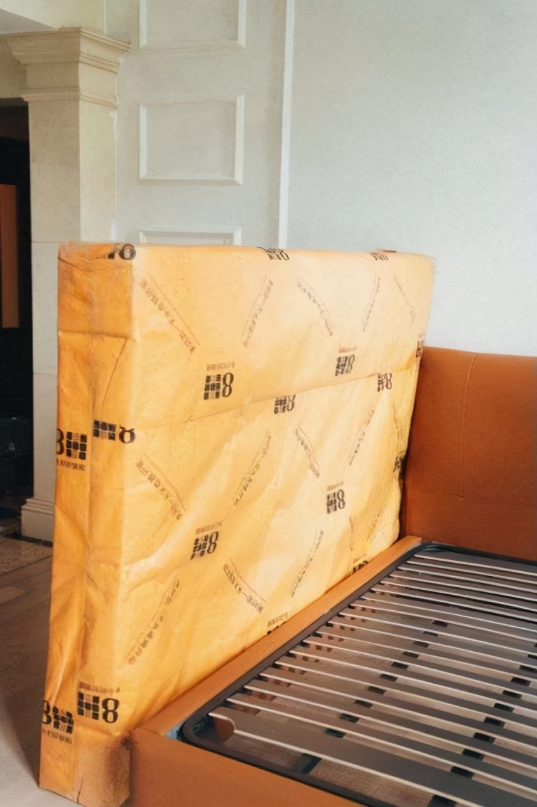 8H黑金刚超大口径弹簧乳胶床垫体验—舒适+健康让你远离失眠困扰