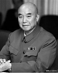 1955�����Σ�15λ�󽫺�ѡ�ˣ���ȥ���ϵ�10λ������5λ��˭