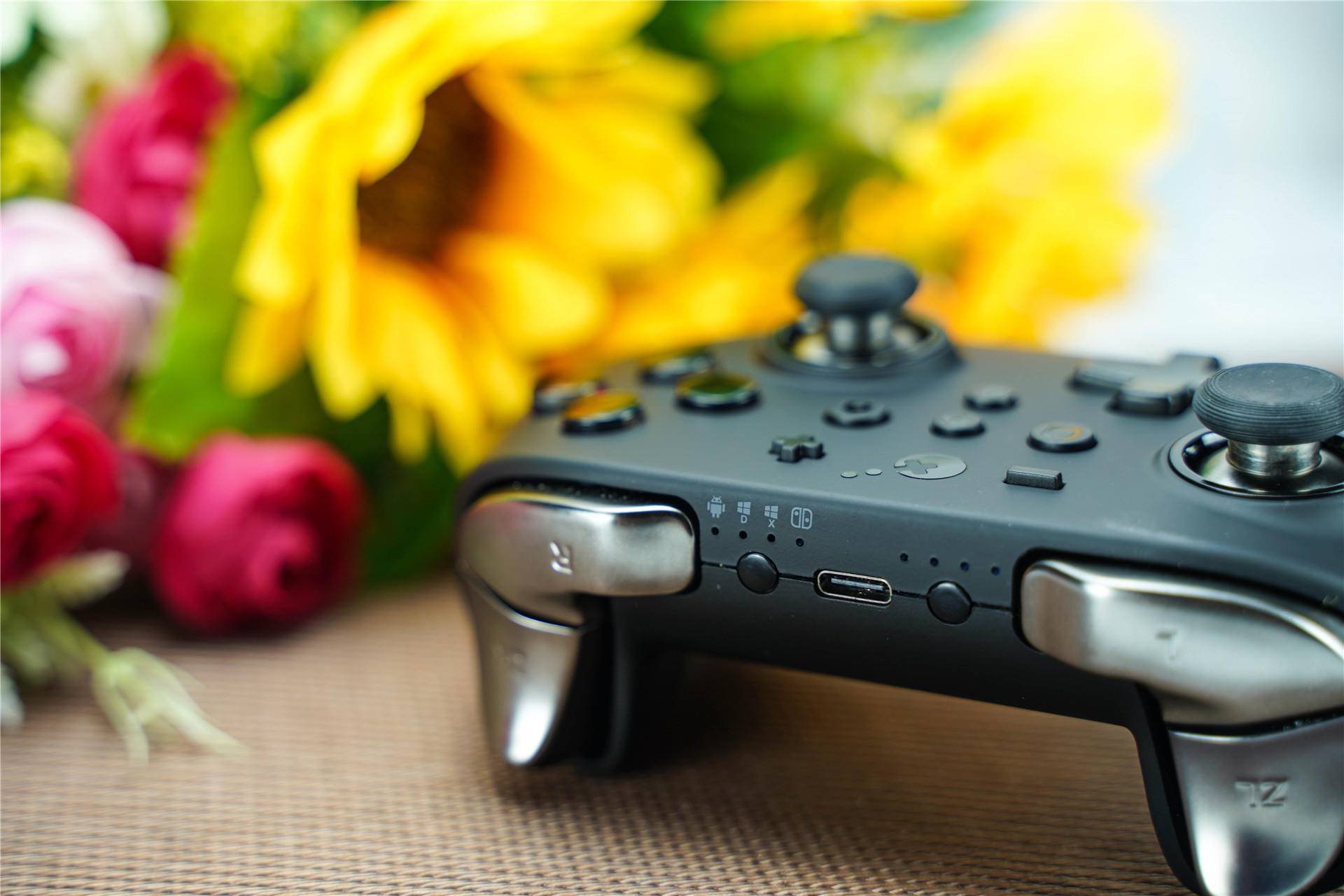 拿着舒服，用着得劲。80后体验谷粒金刚pro游戏手柄