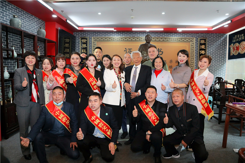 窖父匠心传承，中国窖父赖高淮全国糖酒会上共话白酒前世今生