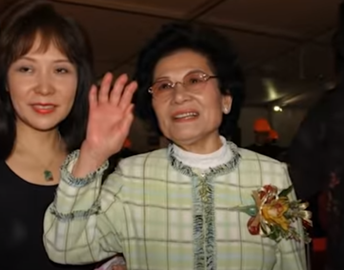 香港十大富豪榜出炉！徐子淇公公跌落第二，何超琼甘比无缘女首富