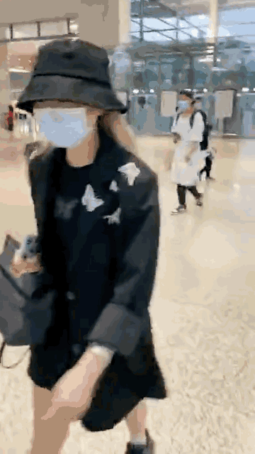 周扬青拒绝复合小猪后现身：与闺蜜惊艳合影，