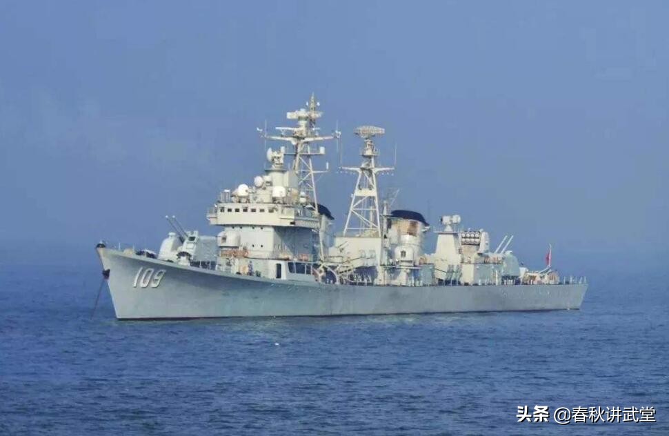 原因为何？051驱逐舰退役，性能良好却不作为海
