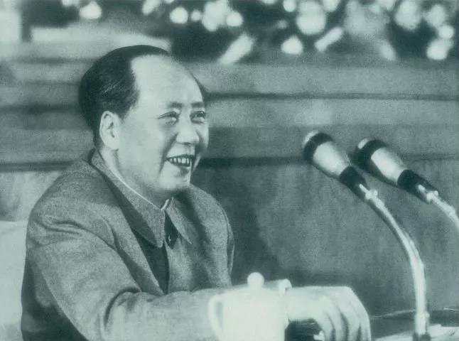 毛泽东展现中国智慧进入联合国，“外交天团”