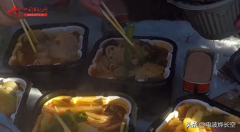 边境一线吃上火锅了！零下20度照样吃热食，边防