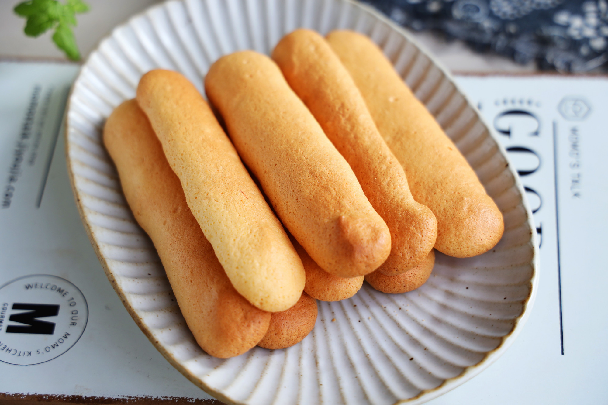 面粉和鸡蛋试试这样做，无油少糖，既当零食又当早餐，做法超简单