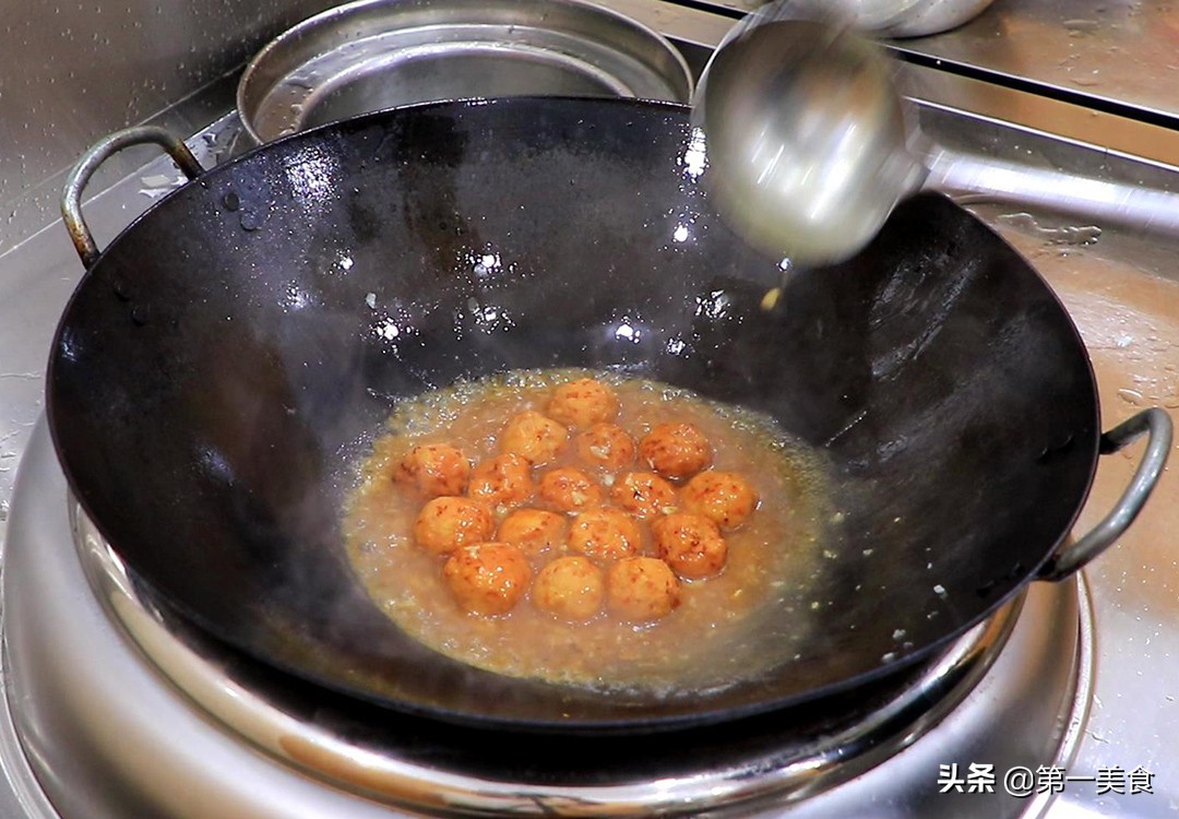 图片[9]-【豆腐丸子】做法步骤图 金黄软糯 比饭店的还好吃-起舞食谱网