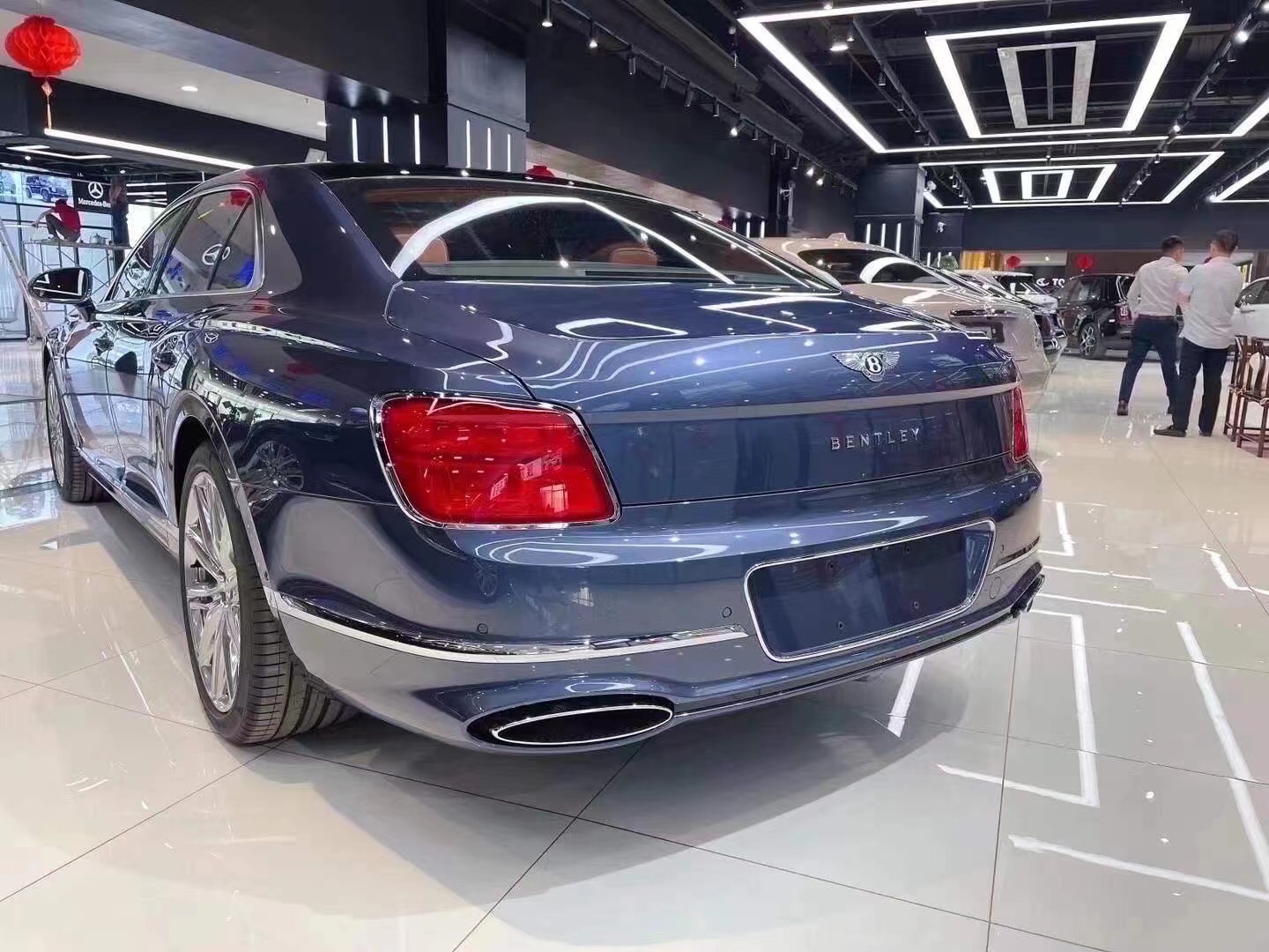 宾利飞驰是w12发动机吗-宾利飞驰是w12发动机吗值得买吗