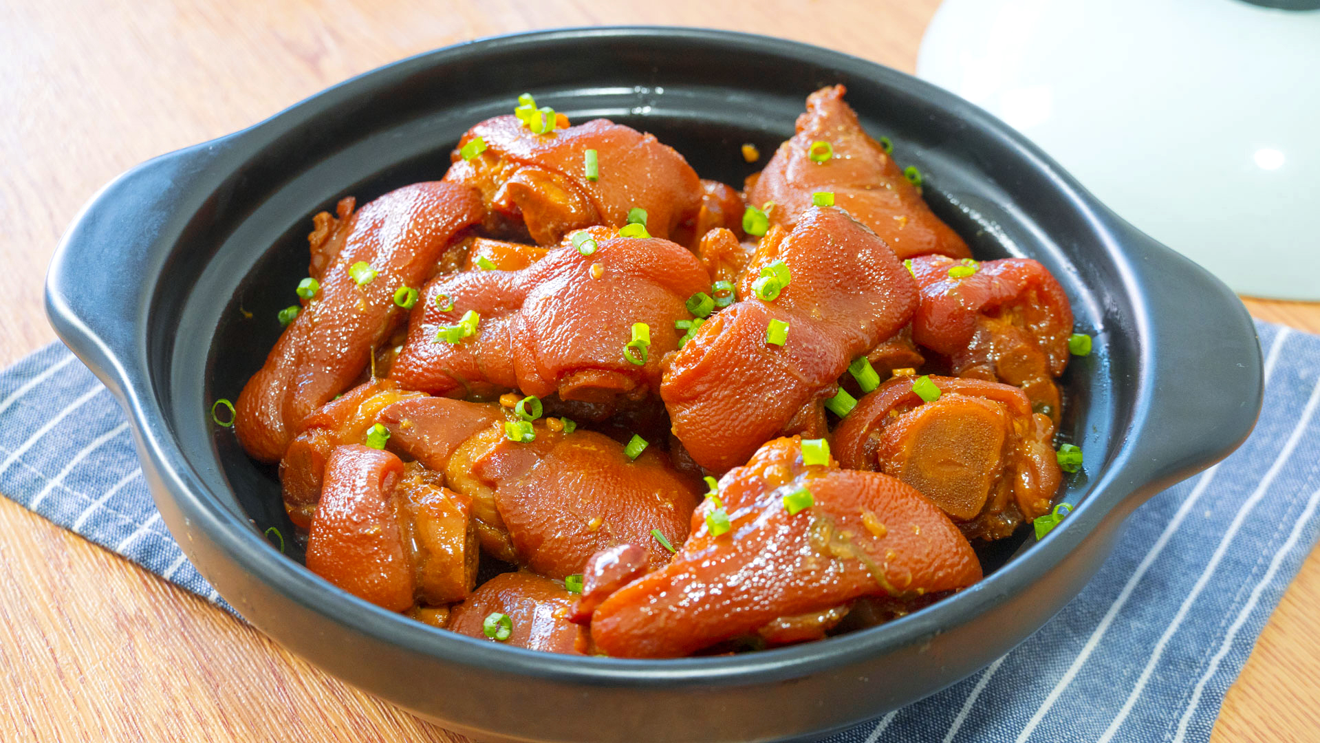 想吃鹵豬蹄別去買了，秘製配方技巧全部告訴你，學會都可以開店了