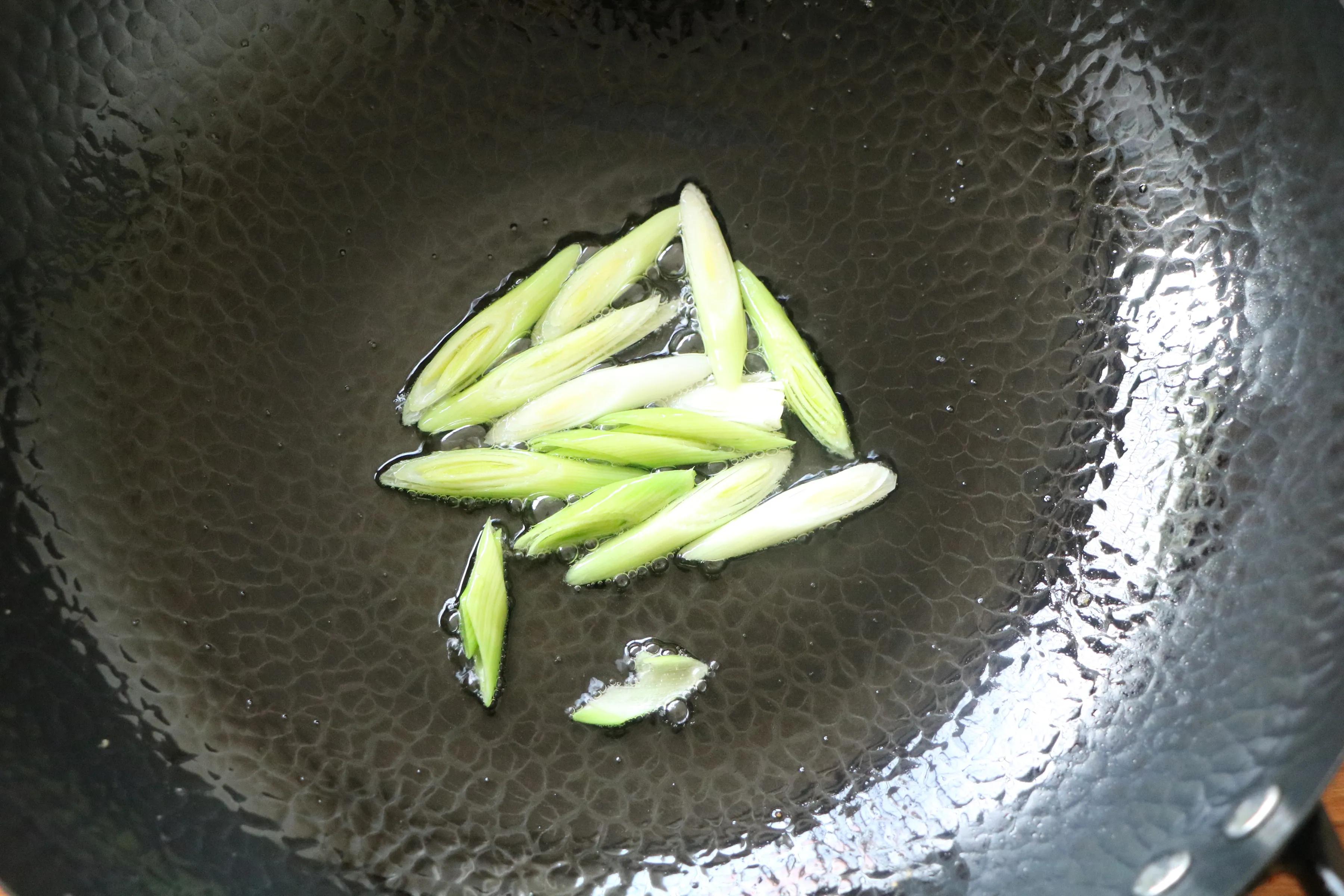夏天沒有食慾，試試這款家常菜，一口氣可以吃上一碗，做法超簡單