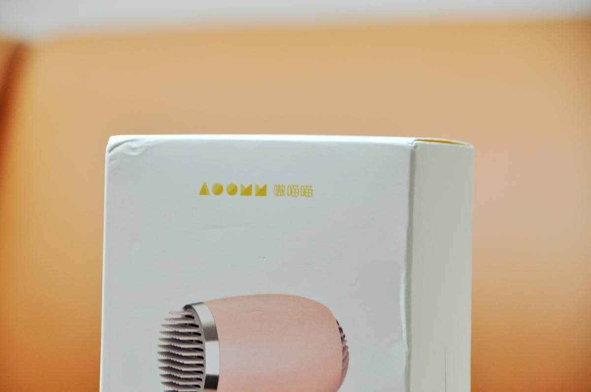 呵护宠物从吹梳开始，嗷喵喵智能宠物吹风梳体验