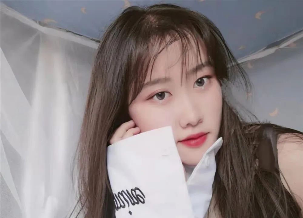 女兵入伍前后变化太大！网友：不一样的美，限