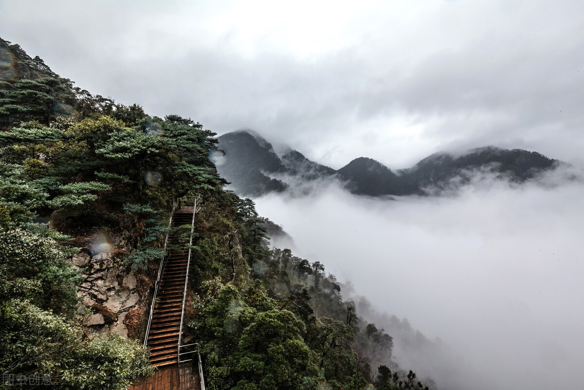 一生必去的10座低调名山，风景不输三山五岳，比佛、道教名山都美