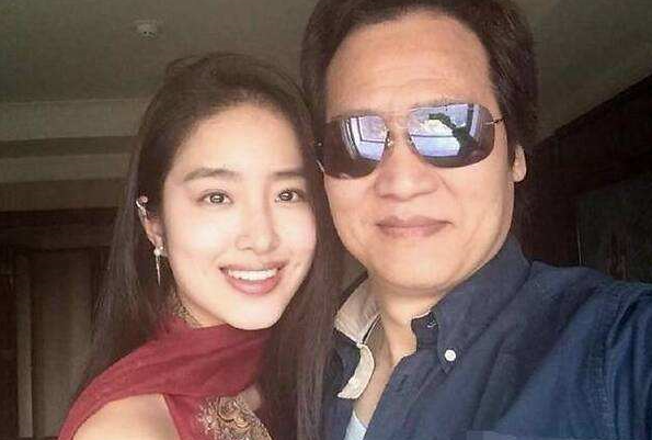 郑恺、苗苗婚了！情场浪子最终都爱安心小港湾