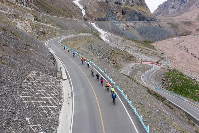 纵贯天山脊梁的景观大道——2020最美独库公路自行车旅行攻略