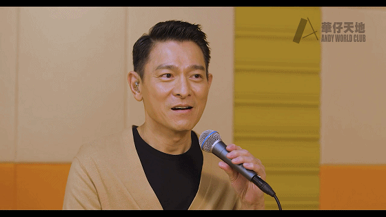刘德华线上演唱迎六十大寿，眼睛湿润每句话停顿好几秒，画面感人