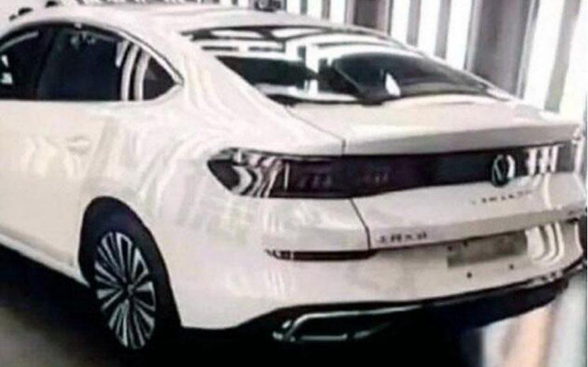 捷豹将转型超豪华品牌；全新凌渡谍照曝光