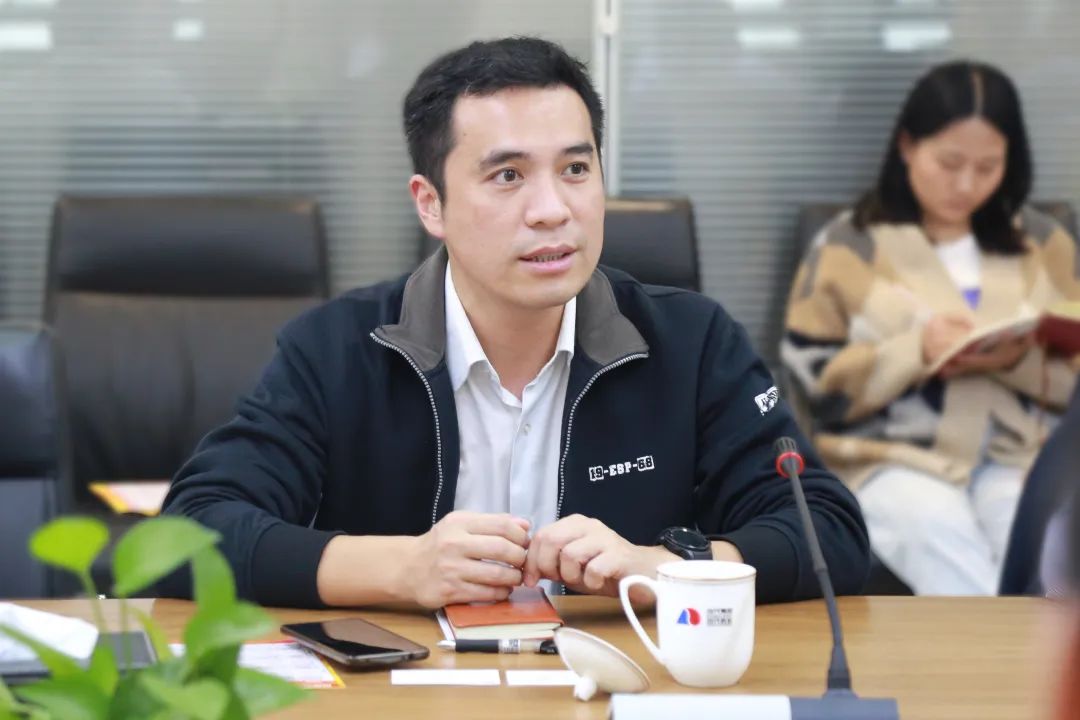协同合作打造育人高地｜人福医药、宜昌人福药业一行莅临当代教育