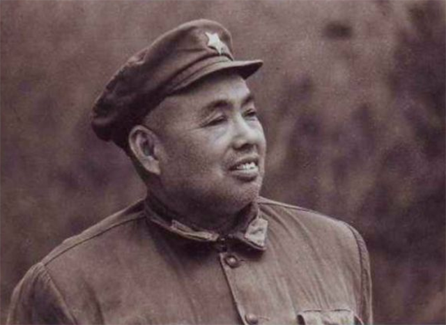 对越反击战后，75岁许世友屡遭非议：从东西线对比看非议是为何