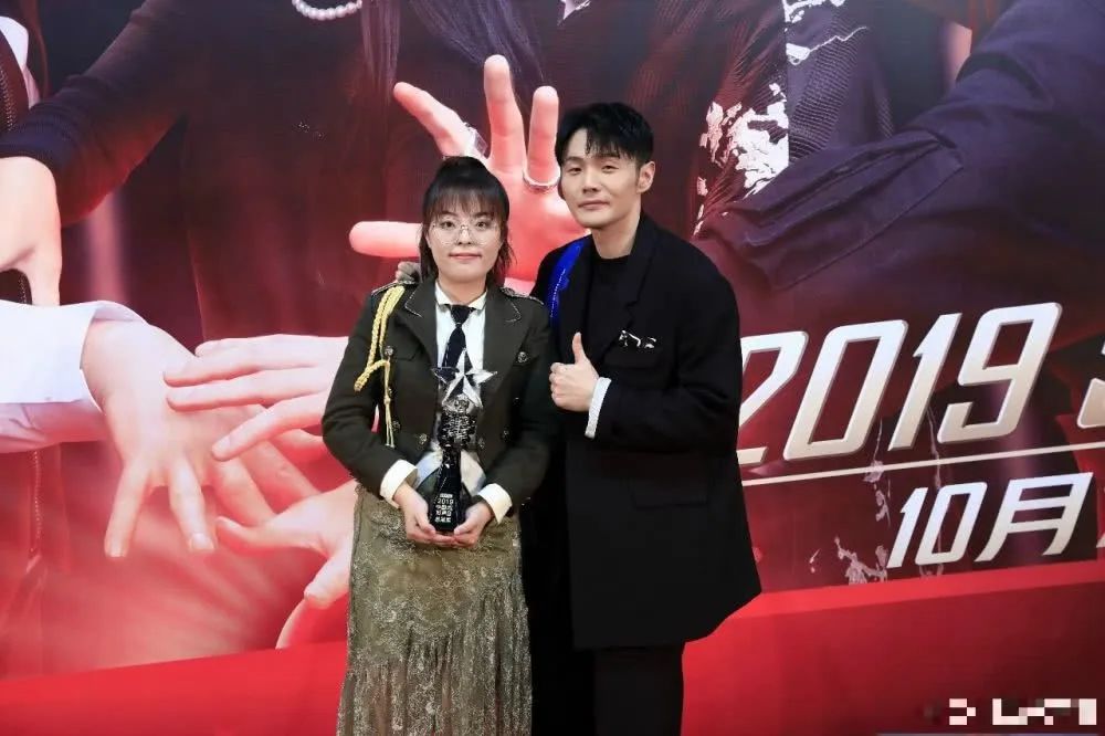 《好声音》学员受李荣浩热捧，疑似黑幕爆冷夺